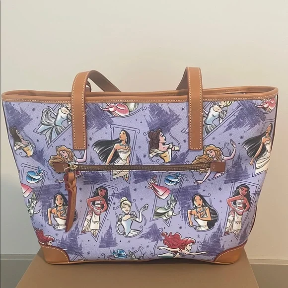 NWOT Disney Dooney Princess 2020 Marathon Tote - Picture 2 of 4